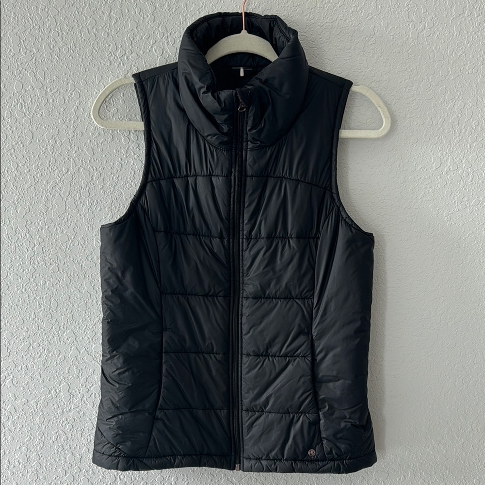CALIA by Carrie Underwood Lightweigjt Puffer Vest